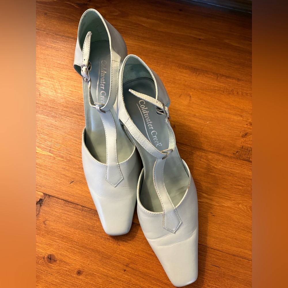 Coldwater Creek Women's Pastel Color T-Strap Heels Size 7 Pre-Loved